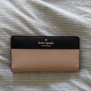 kate spade Two-Tone Saffiano Continental Wallet - Black & Beige
